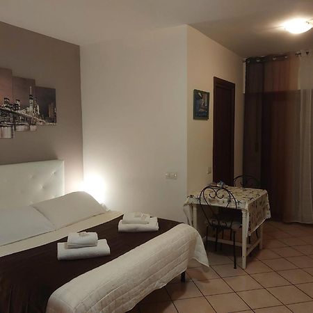 Cozy Studio - Monolocale - Fiumicino Aeroporto E Fiera - Self Check-In Exterior foto